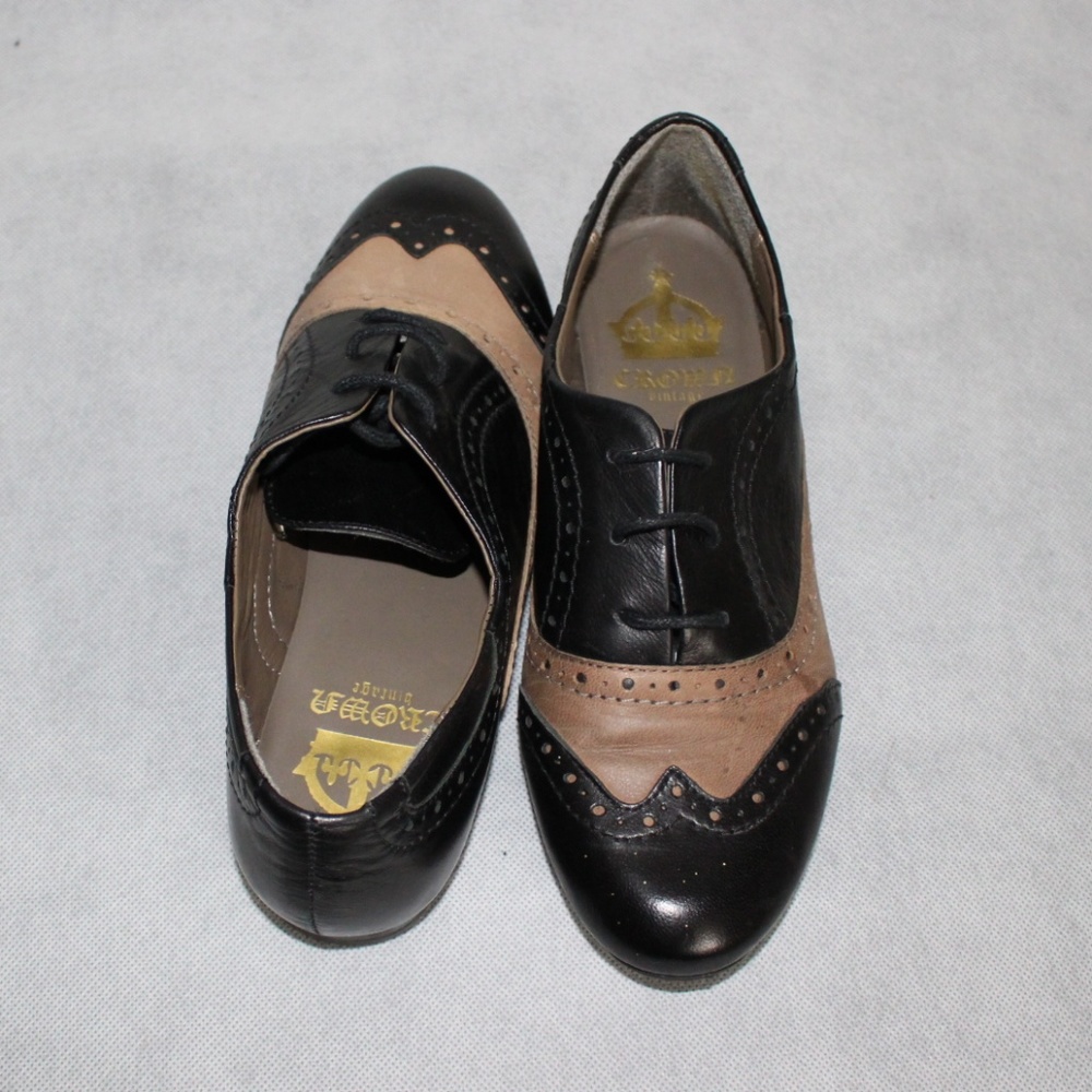 Crown Vintage Oxford Shoes